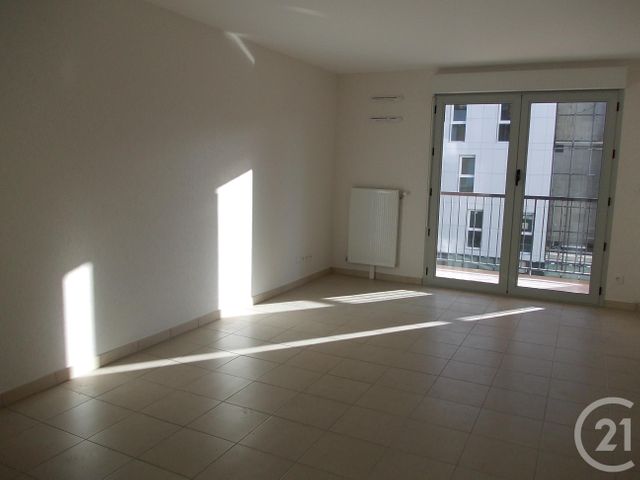 Appartement F3 à louer - 3 pièces - 67,12 m2 - Orleans - 45 - CENTRE