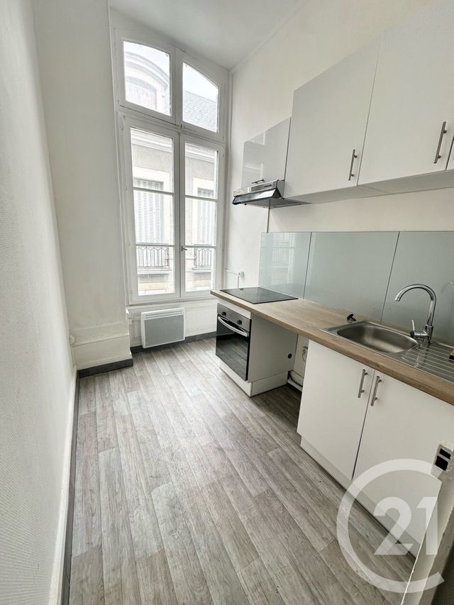 Appartement F2 à louer - 2 pièces - 50,22 m2 - Orleans - 45 - CENTRE