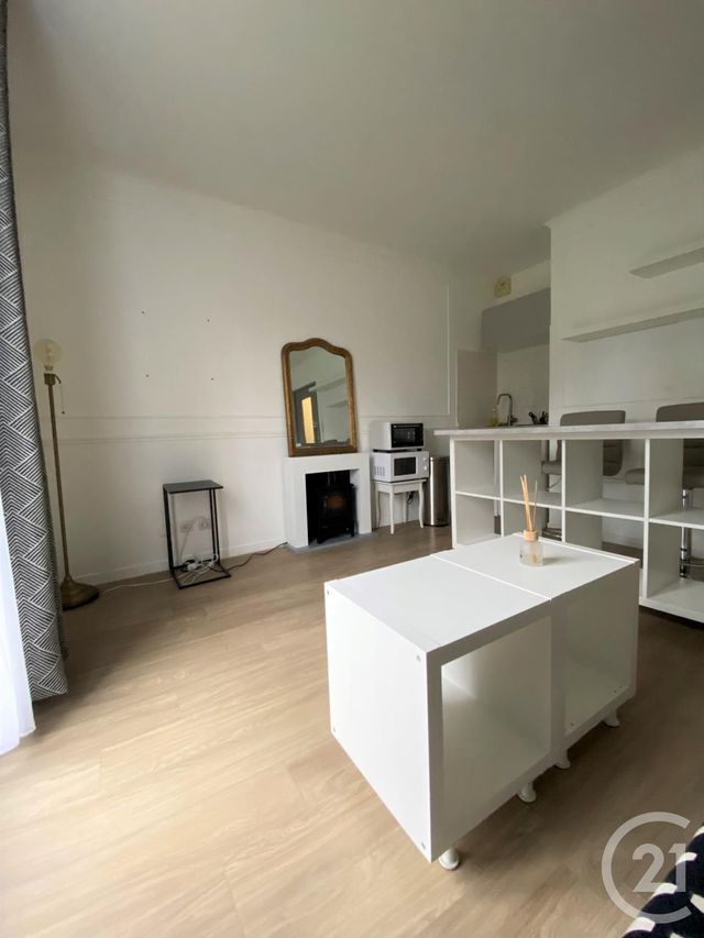 Appartement F1 à louer - 1 pièce - 21,20 m2 - Fleury Les Aubrais - 45 - CENTRE