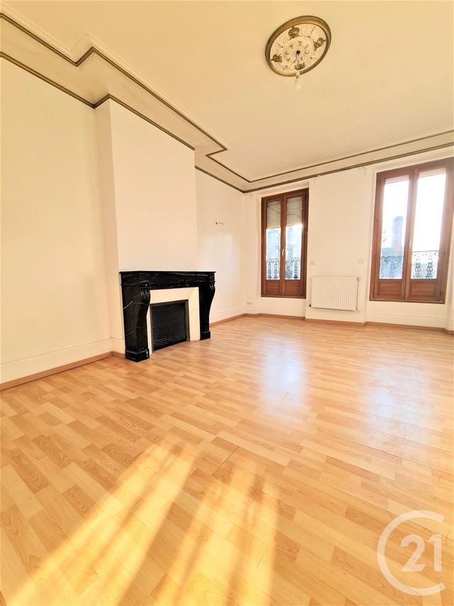 Appartement F4 à louer - 4 pièces - 91,96 m2 - Orleans - 45 - CENTRE