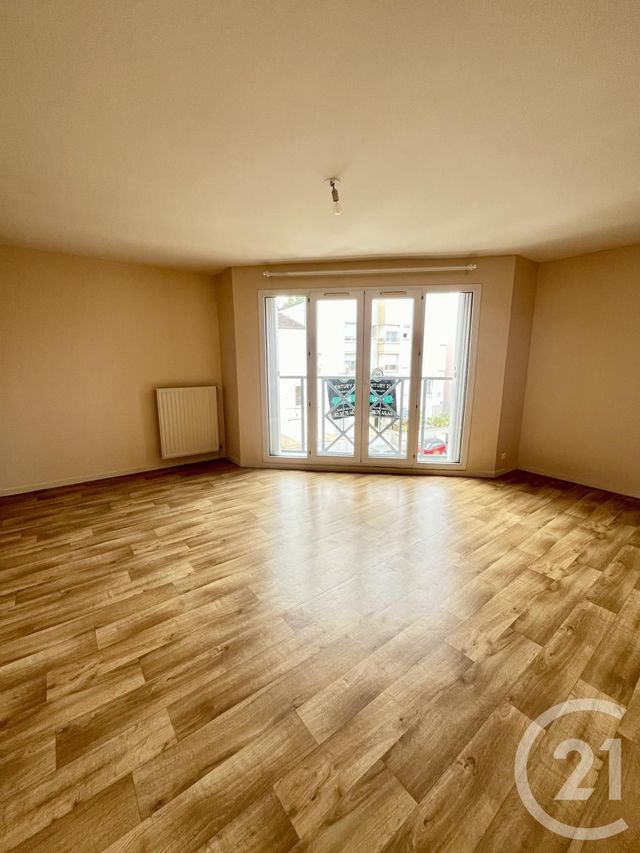 Appartement F1 à louer - 1 pièce - 40,70 m2 - Orleans - 45 - CENTRE