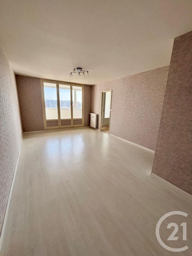 Appartement F3 à louer FLEURY LES AUBRAIS